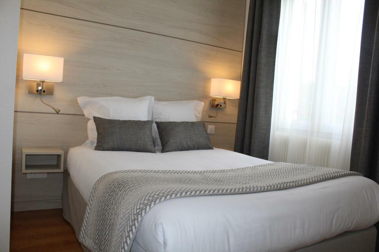 Logis Le Quai Fleuri Hotel Les Villages Voveens Eksteriør billede