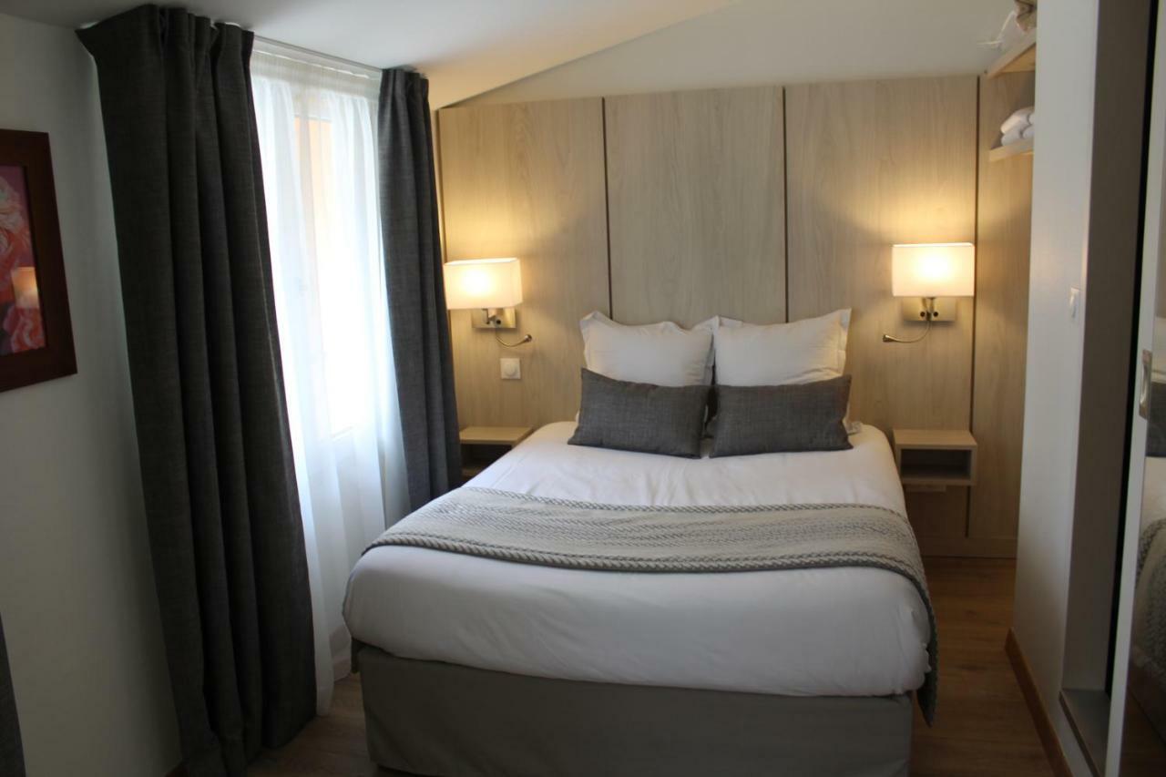 Logis Le Quai Fleuri Hotel Les Villages Voveens Eksteriør billede